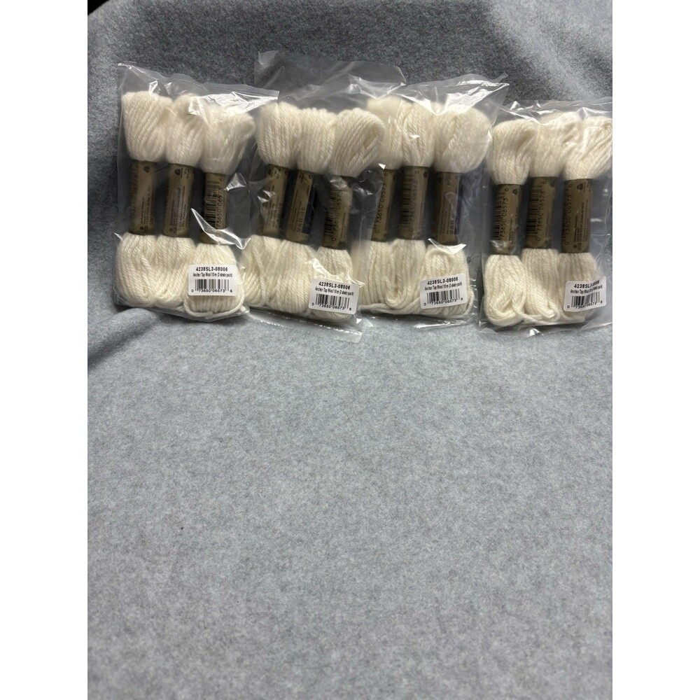 12 Anchor Tapisserie - Wool Yarn 10M  - #08006  Off White - Needlepoint Tapestry